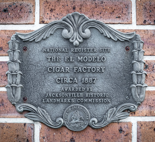 El Modelo Cigar Factory Plaque